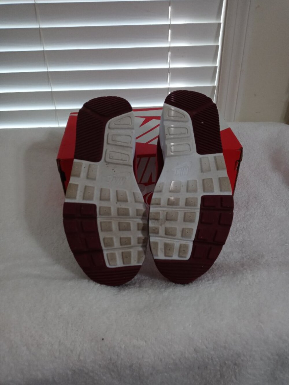 Pre-loved Nike Air Max sneaker - Picture 6 of 8